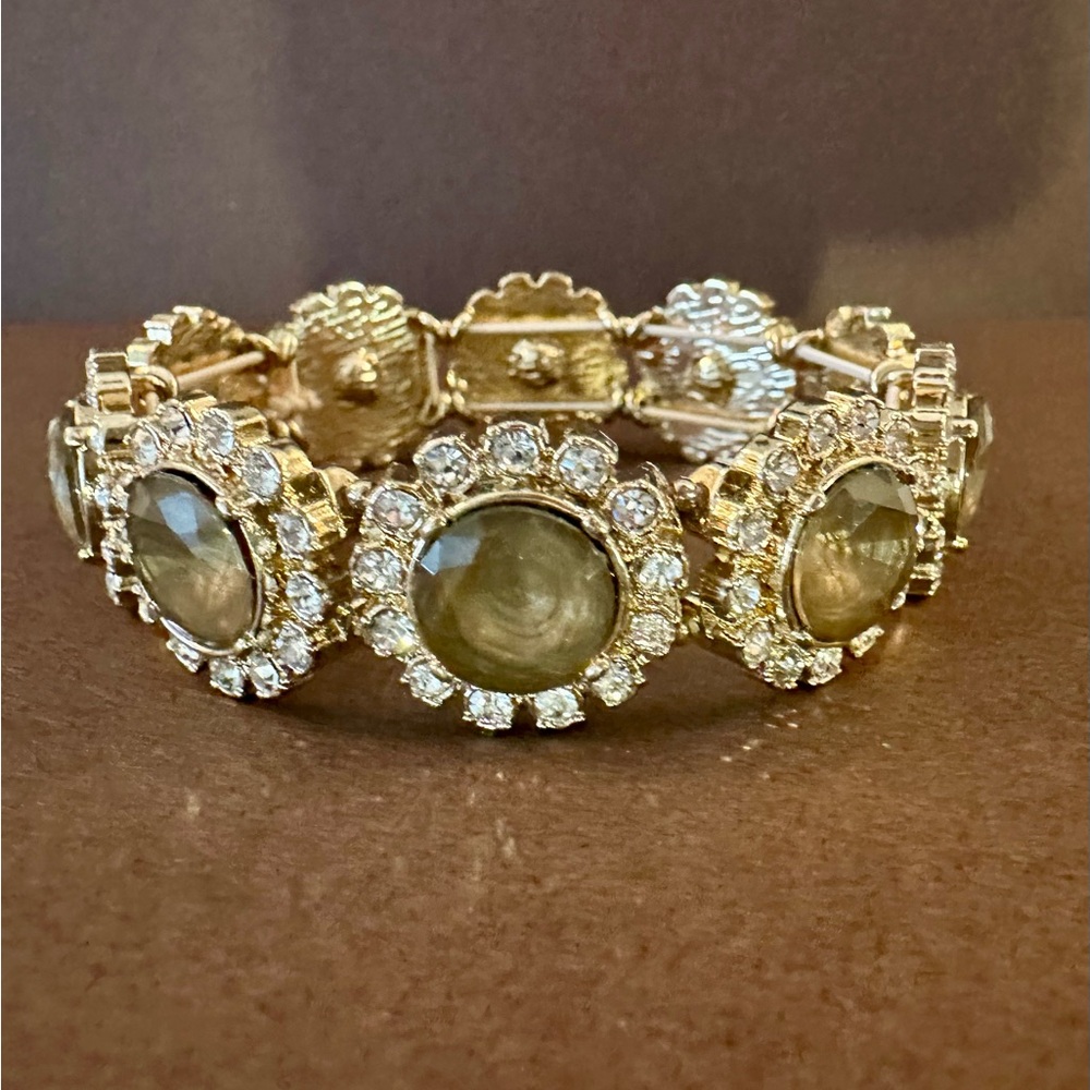 Elegant Gold Bracelet with Infinity Rhinestone Gemstone Accents